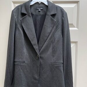 41 Hawthorn Black and Gray Houndstooth Blazer